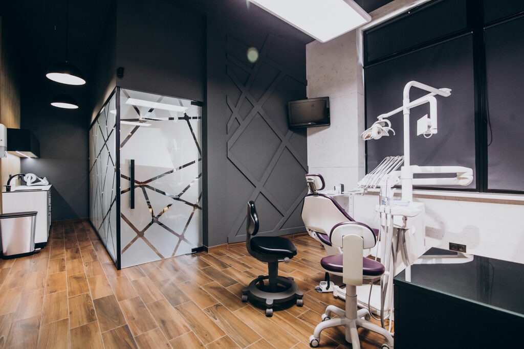 full-equiped-medical-cabinet